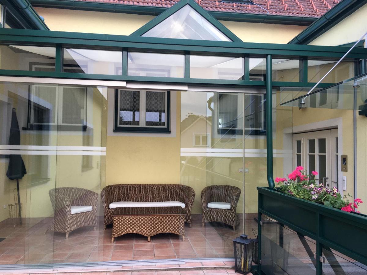 Schrems  Ferienappartement Regina מראה חיצוני תמונה