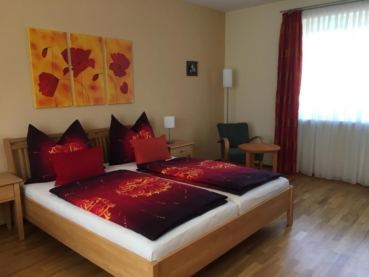 Schrems  Ferienappartement Regina מראה חיצוני תמונה