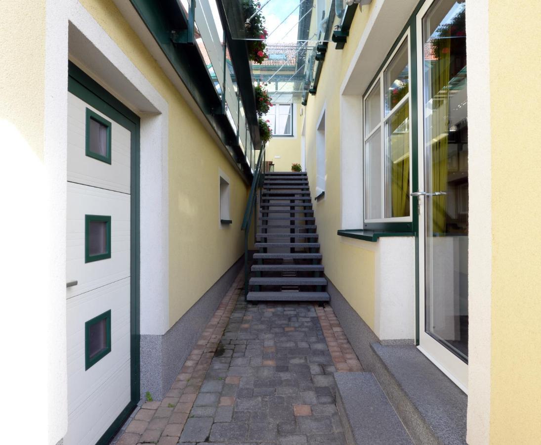 Schrems  Ferienappartement Regina מראה חיצוני תמונה